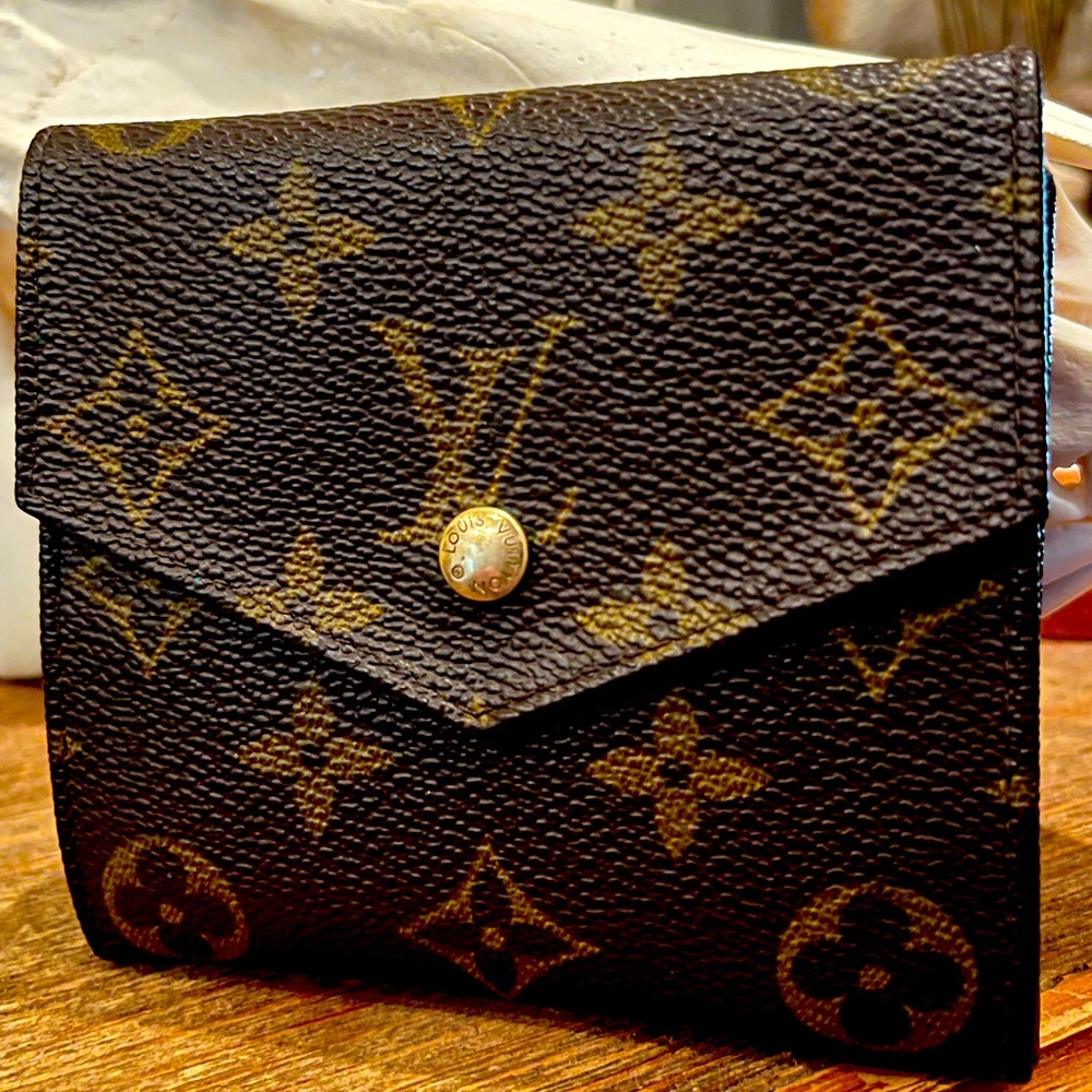 Louis Vuitton Vintage 1991 Compact Wallet EUC